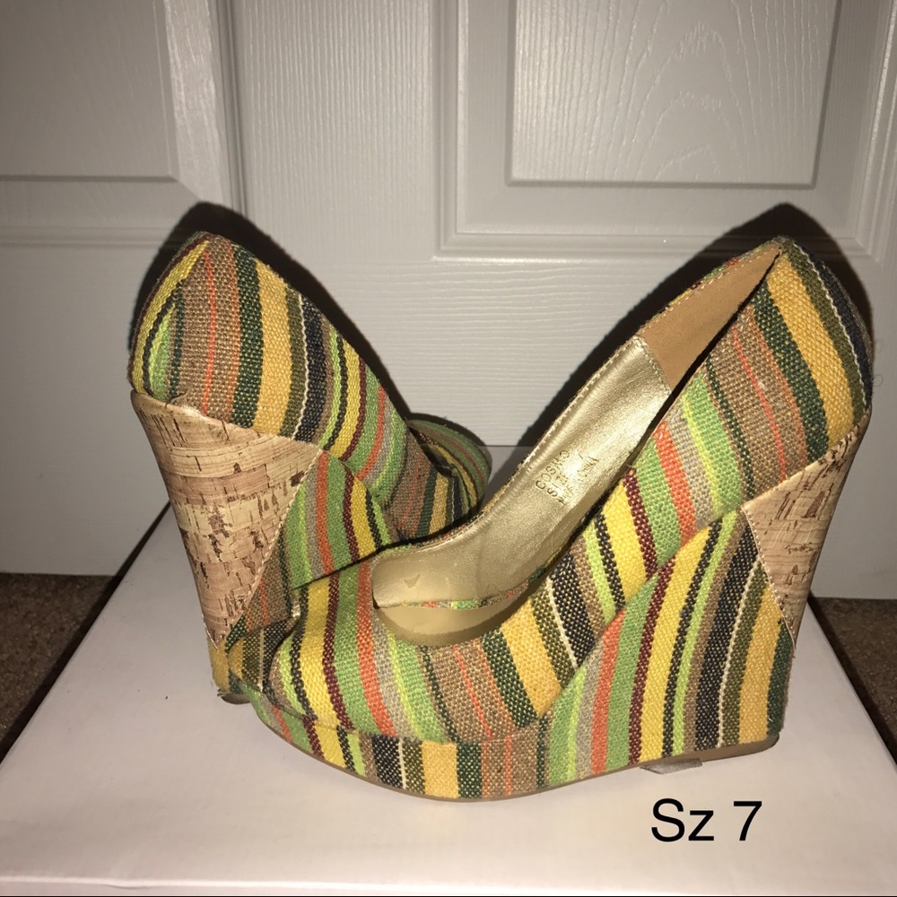 Women’s Wedge Shoes